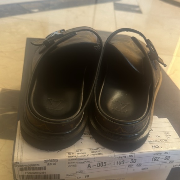 Louis Vuitton EASY MULE size 7 men, size 9 women - Picture 4 of 16